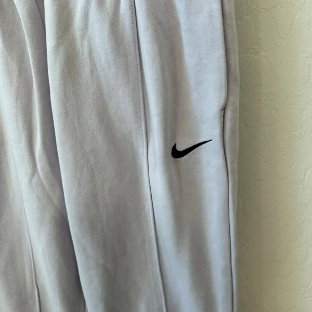 Pants - Picture 2 of 4